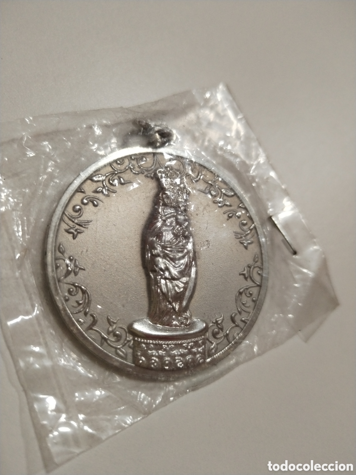 Joyeria: Medalla virgen con ni&ntilde;o - Foto 2