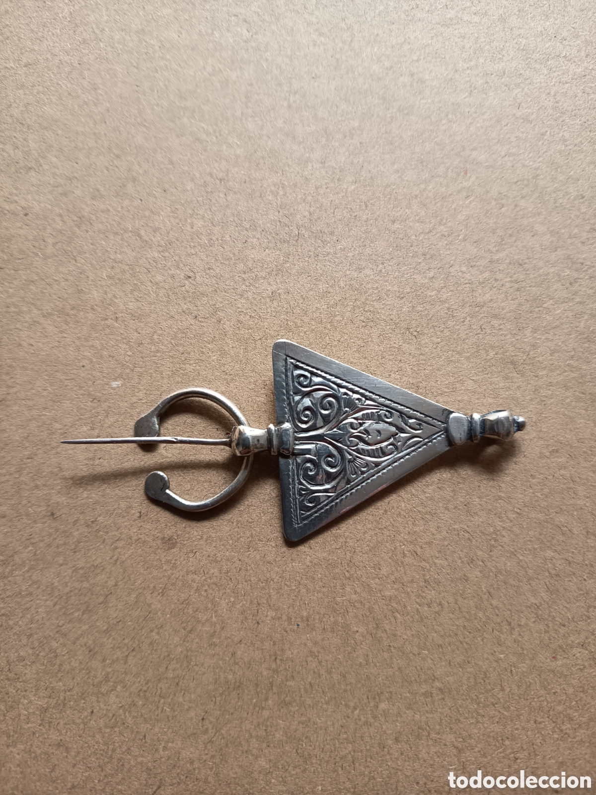 Joyeria: F&iacute;bula berebe en plata - Foto 1