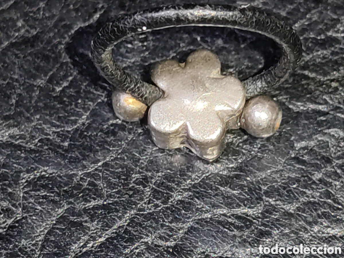 Joyeria: Anillo flor plateada y cuero. - Foto 3