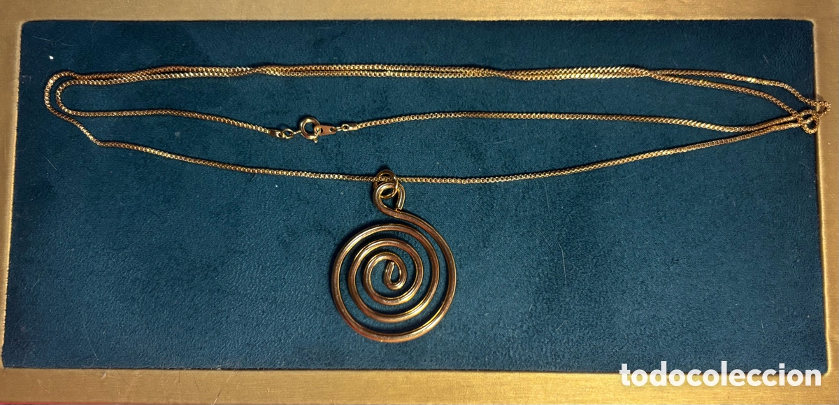 Joyeria: Colgante dorado con cadena - Foto 1