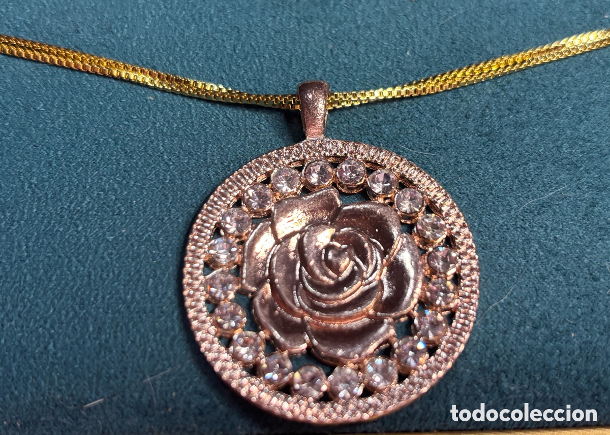 Joyeria: Colgante con cadena dorada - Foto 2