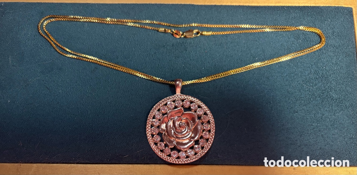 Joyeria: Colgante con cadena dorada - Foto 1