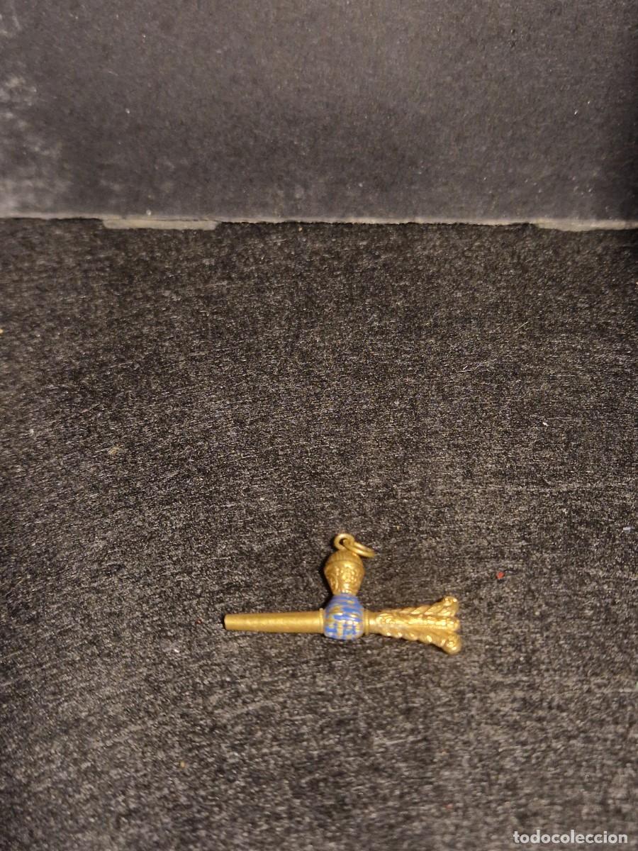 Joyeria: Llave de reloj, circa 1850, oro 18 k. - Foto 2