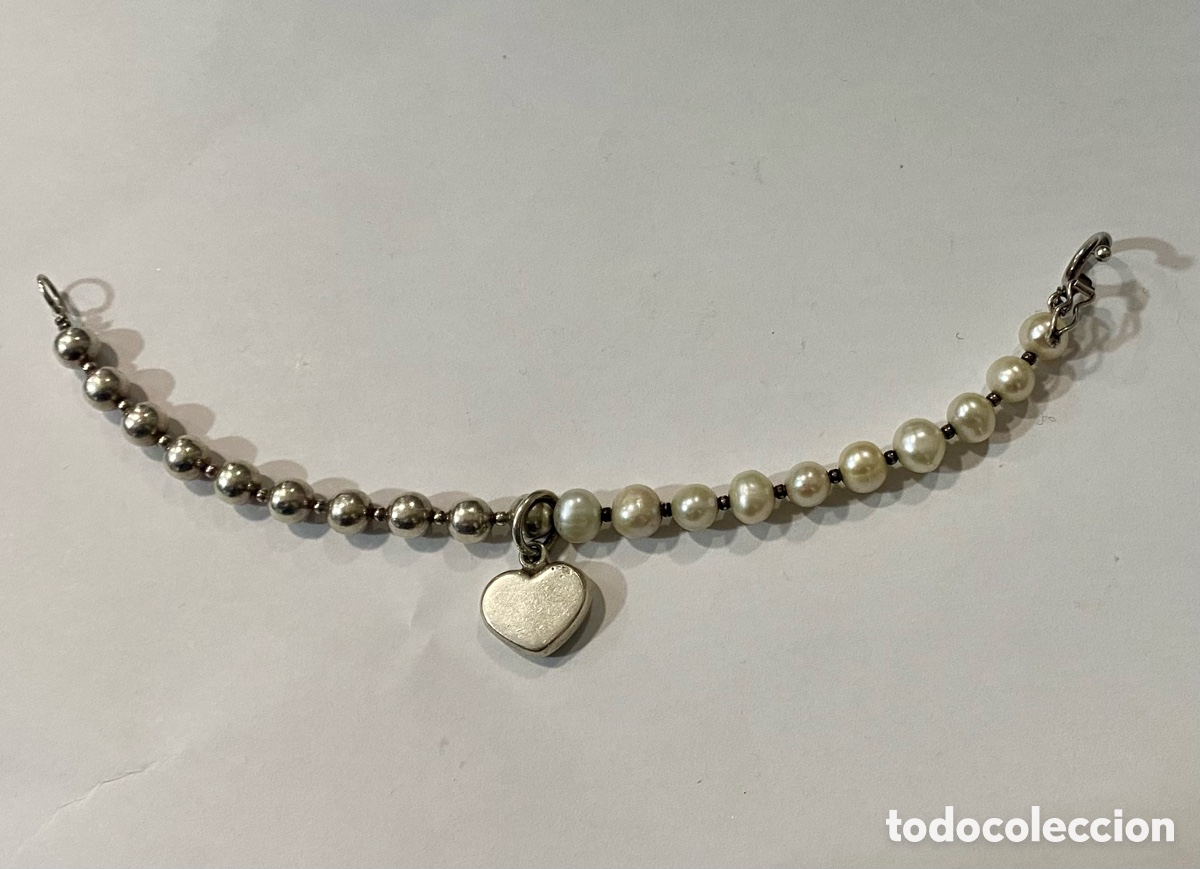 Joyeria: Pulsera de plata y perlas blancas con coraz&oacute;n central de plata - Foto 3