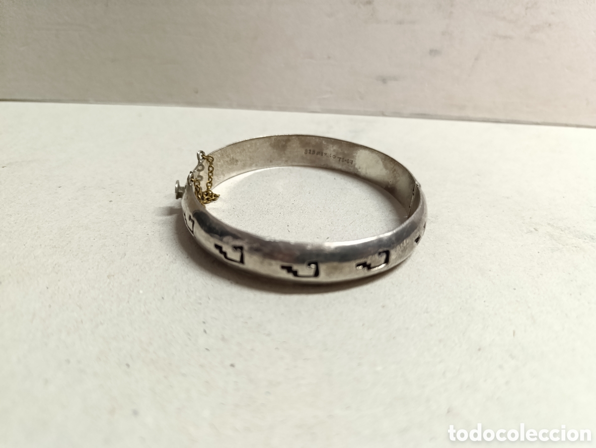 Joyeria: PULSERA DE PLATA, RIGIDA. MARCAS EN EL INTERIOR. CIERRE DE SEGURIDAD - Foto 1