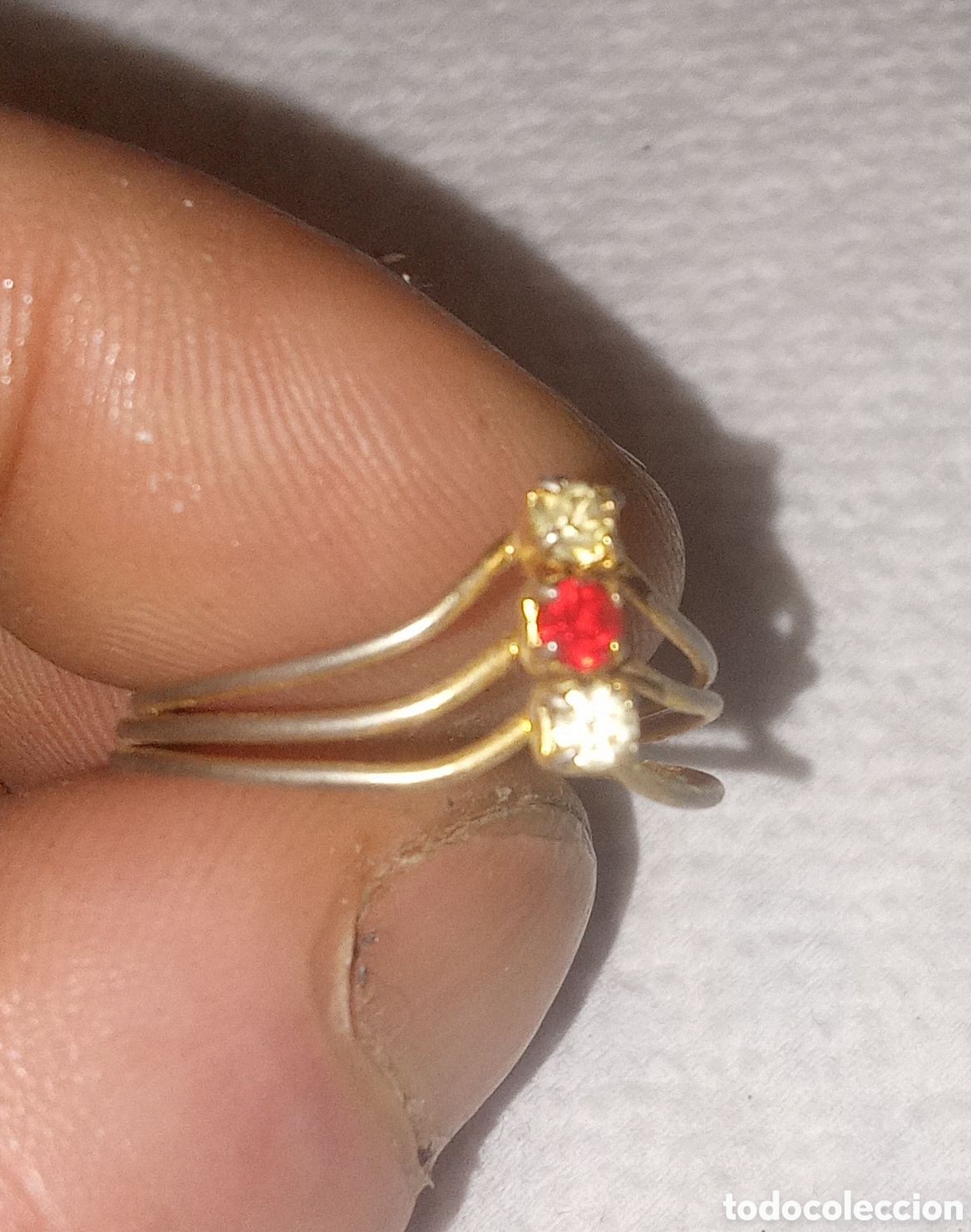 Joyeria: BONITO ANILLO CON TRES PIEDRAS - Foto 2