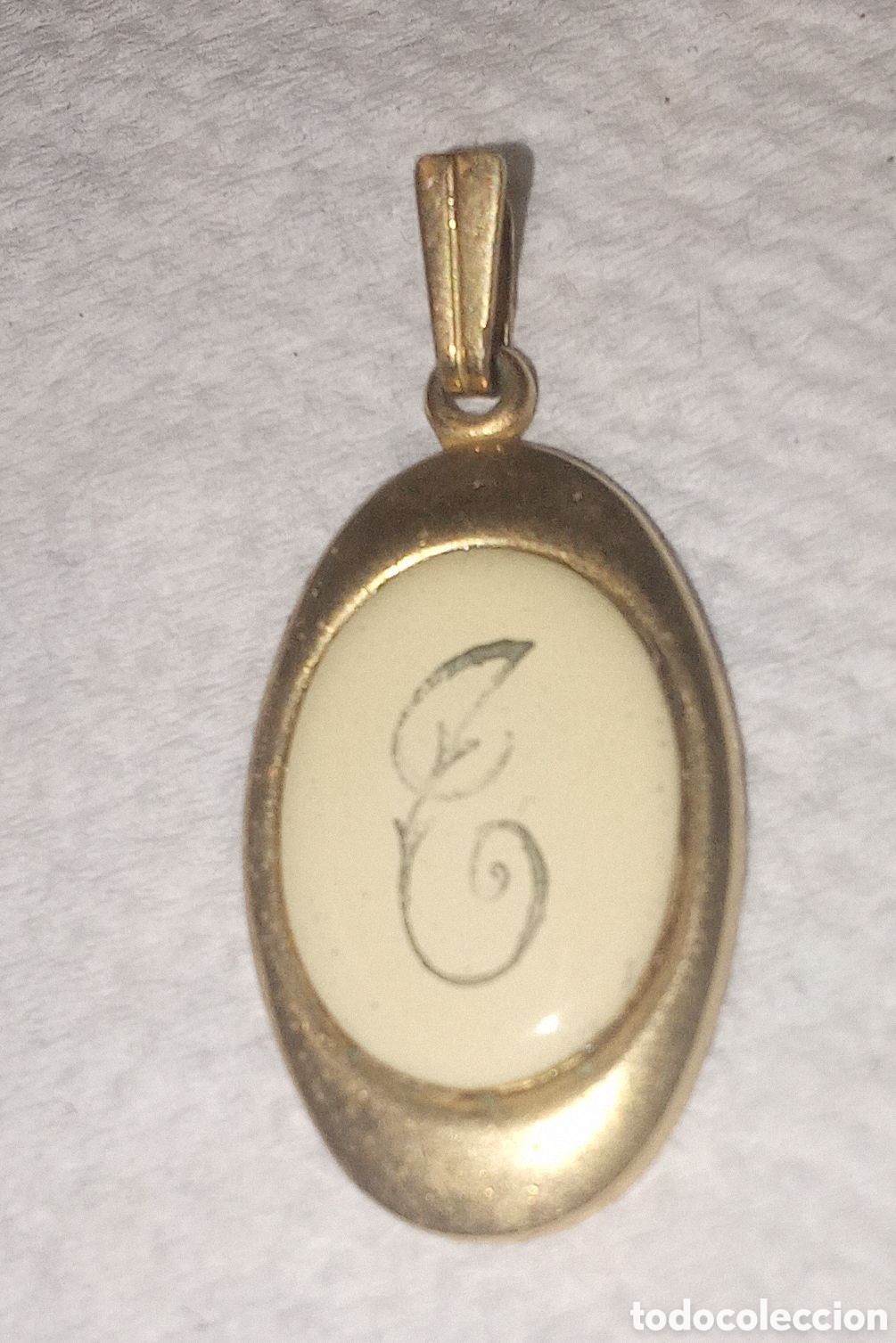 Joyeria: COLGANTE ANTIGUO CON LA INICIAL T - Foto 1