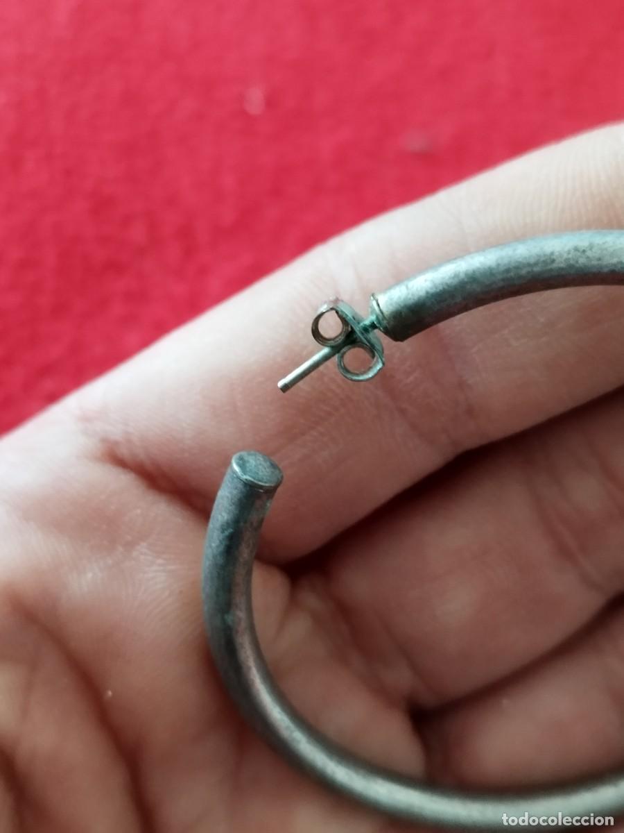 Joyeria: Antiguo pendiente de un aro. - Foto 2