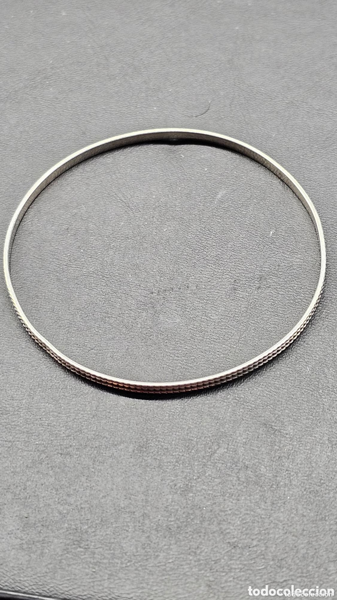 Joyeria: ARO. PULSERA RIGIDA DE PLATA MARCADA. - Foto 2