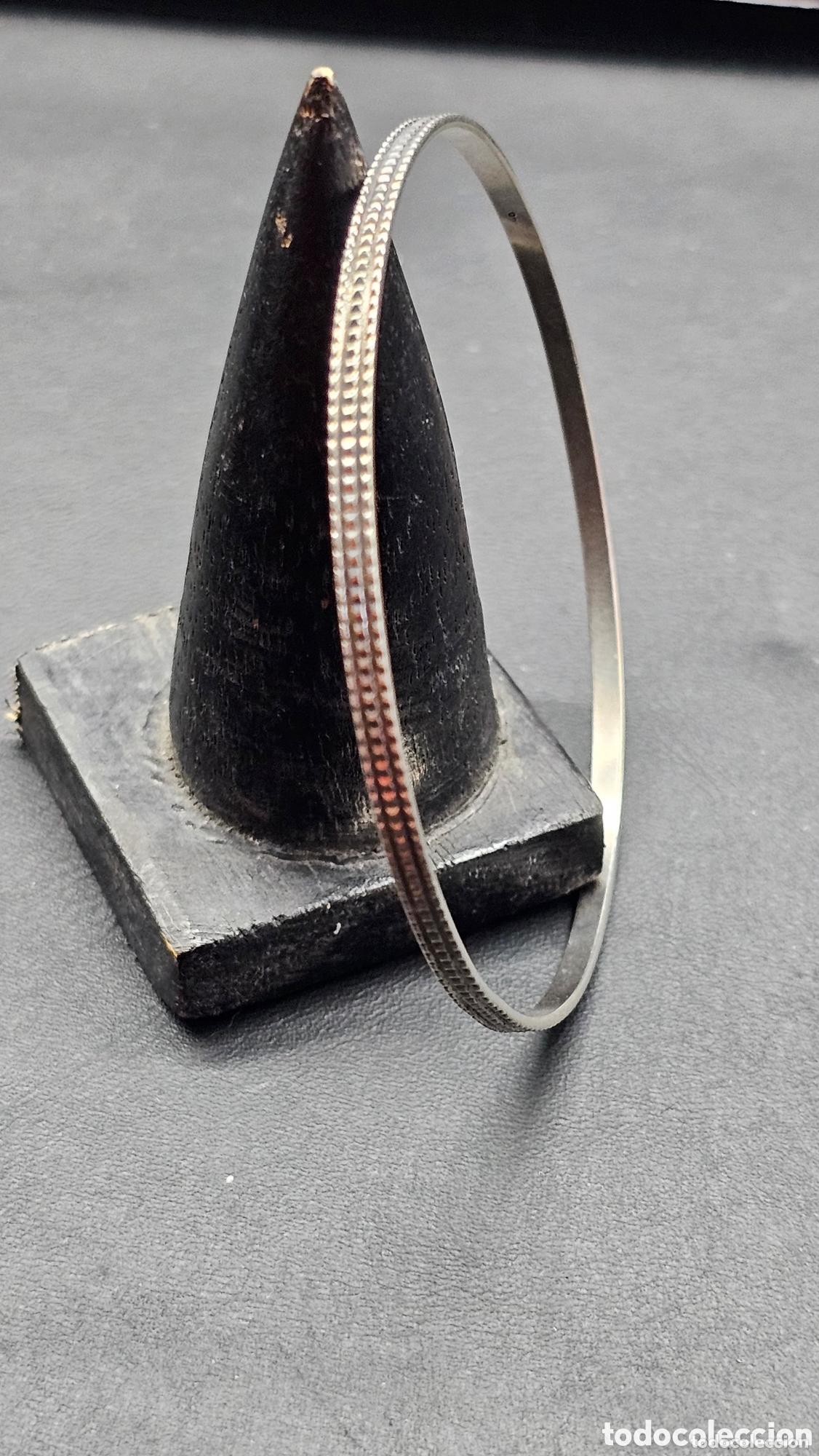 Joyeria: ARO. PULSERA RIGIDA DE PLATA MARCADA. - Foto 1