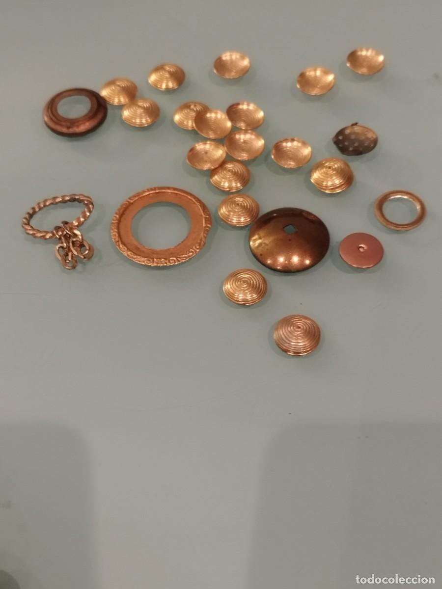 Joyeria: Lote de 25 puedas de pendientes, a identificar. - Foto 1