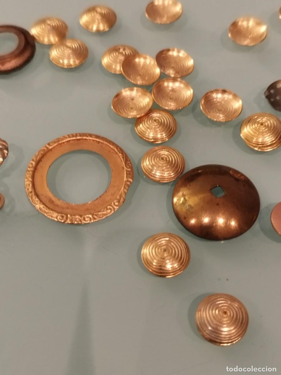 Joyeria: Lote de 25 puedas de pendientes, a identificar. - Foto 3