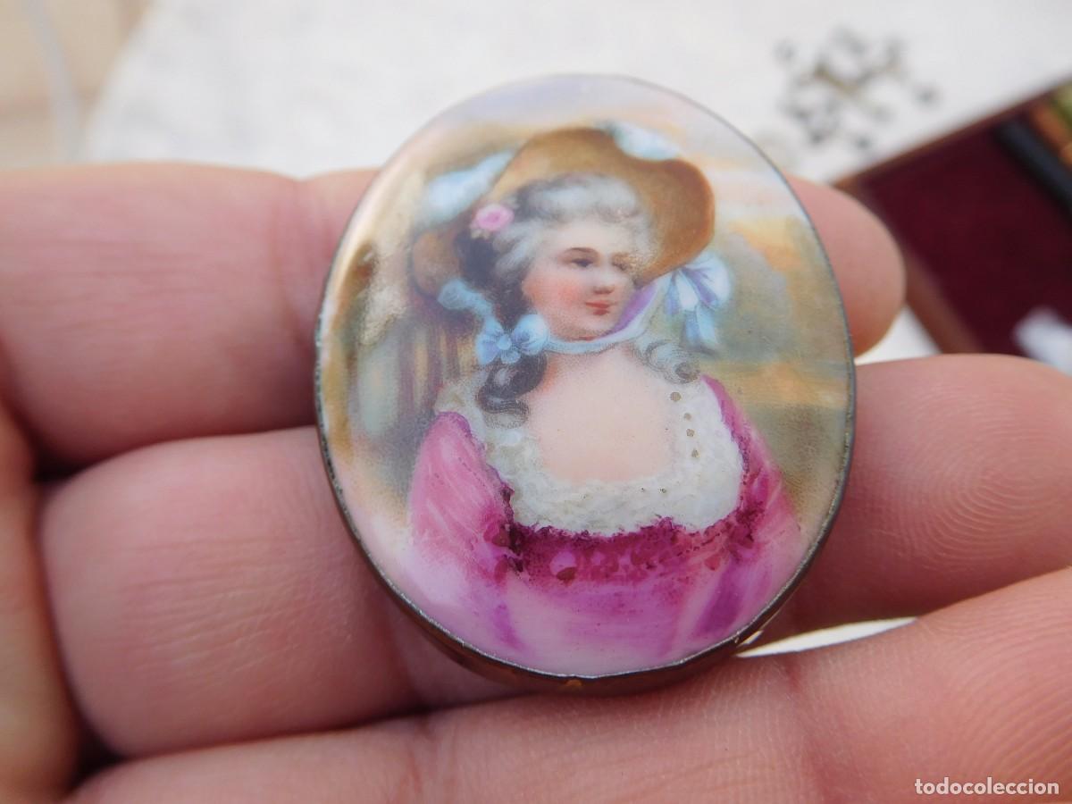 Joyeria: Broche antiguo con esmalte dama con sombrero - Foto 4