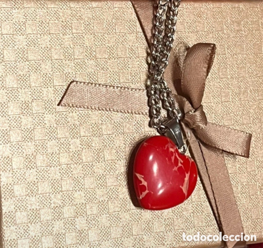 Joyeria: Coralina en forma de coraz&oacute;n y cadena - Foto 1