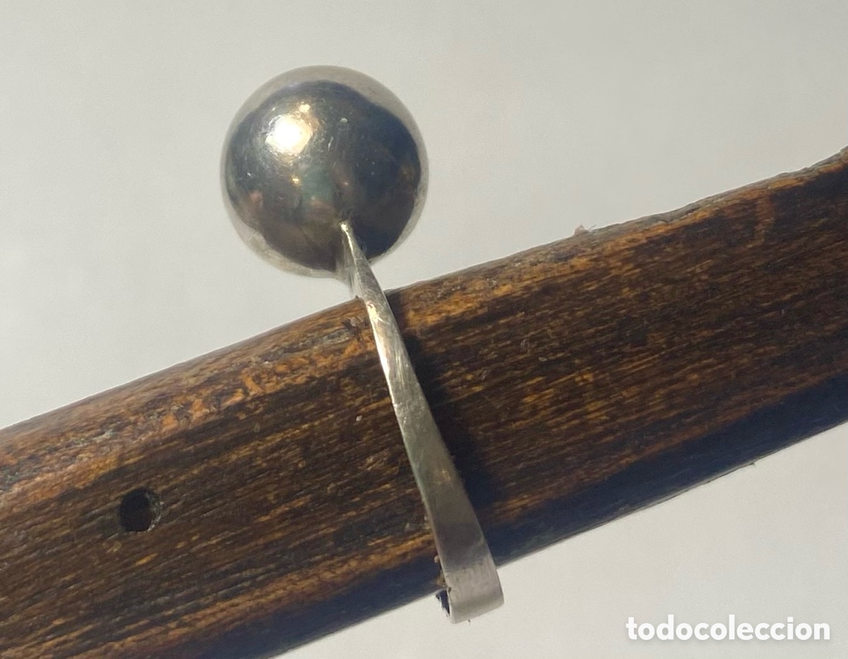 Joyeria: Anillo de plata de ley con dise&ntilde;o de bola central - Foto 3