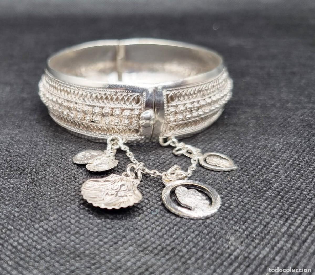 Joyeria: Pulsera r&iacute;gida con abalorios de plata - Foto 1