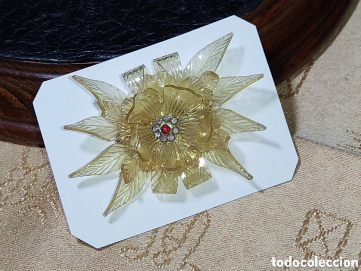 Joyeria: Broche modernista & flor de lucite. *33* - Foto 2