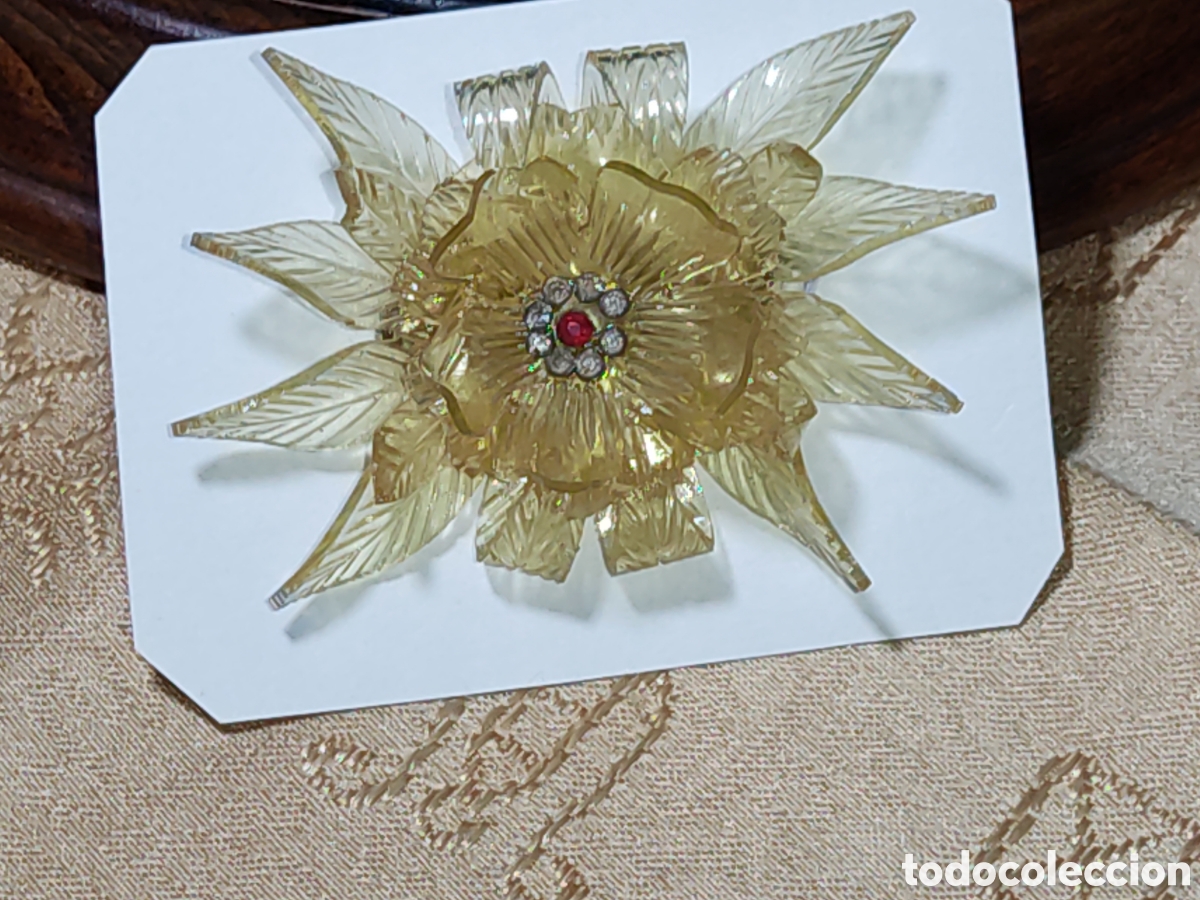 Joyeria: Broche modernista & flor de lucite. *33* - Foto 1