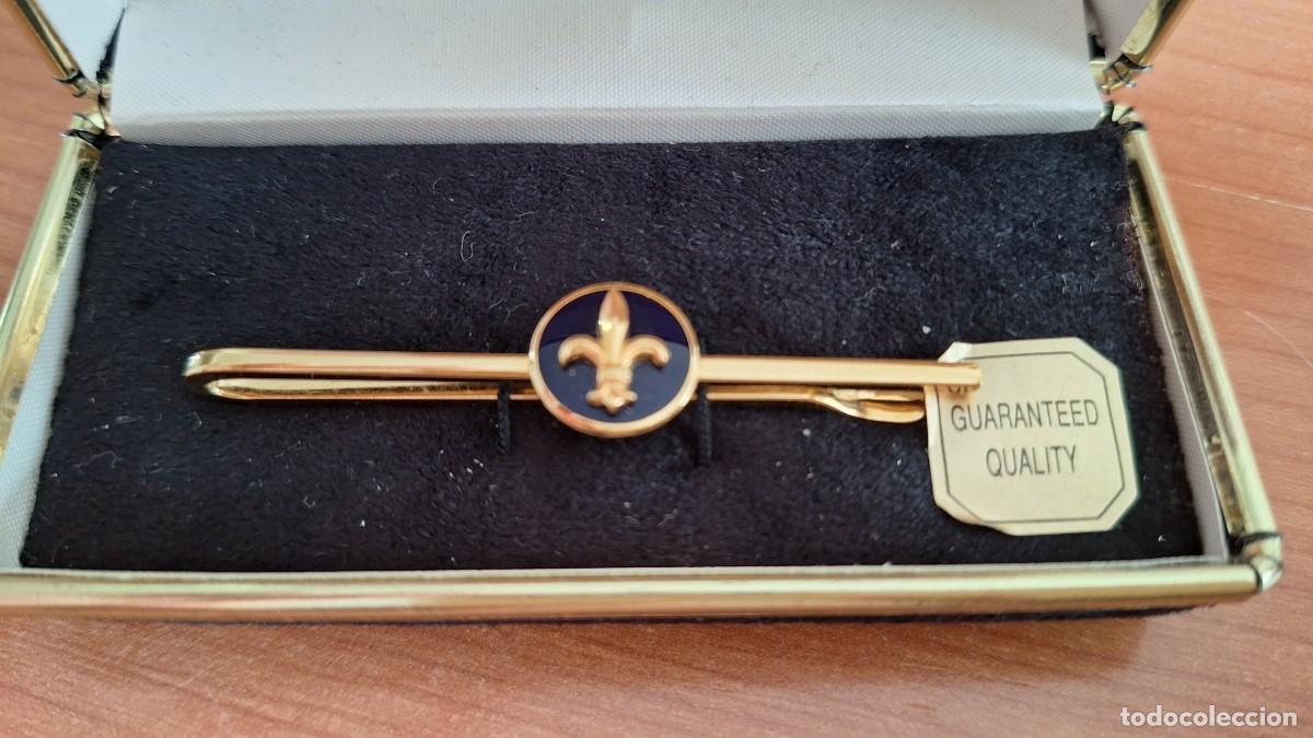 Joyeria: Alfiler de corbata dorado flor de Lys - Foto 2