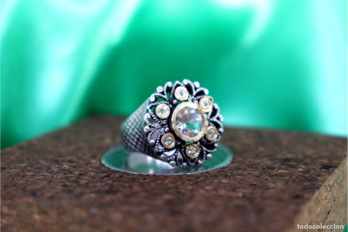 Joyeria: Anillo en oro y plata de 19,2K. - Foto 2