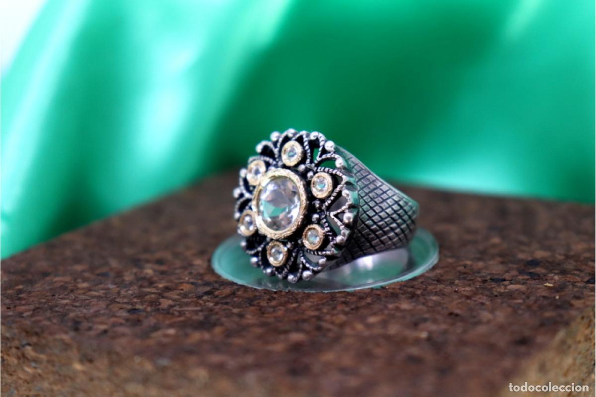 Joyeria: Anillo en oro y plata de 19,2K. - Foto 3