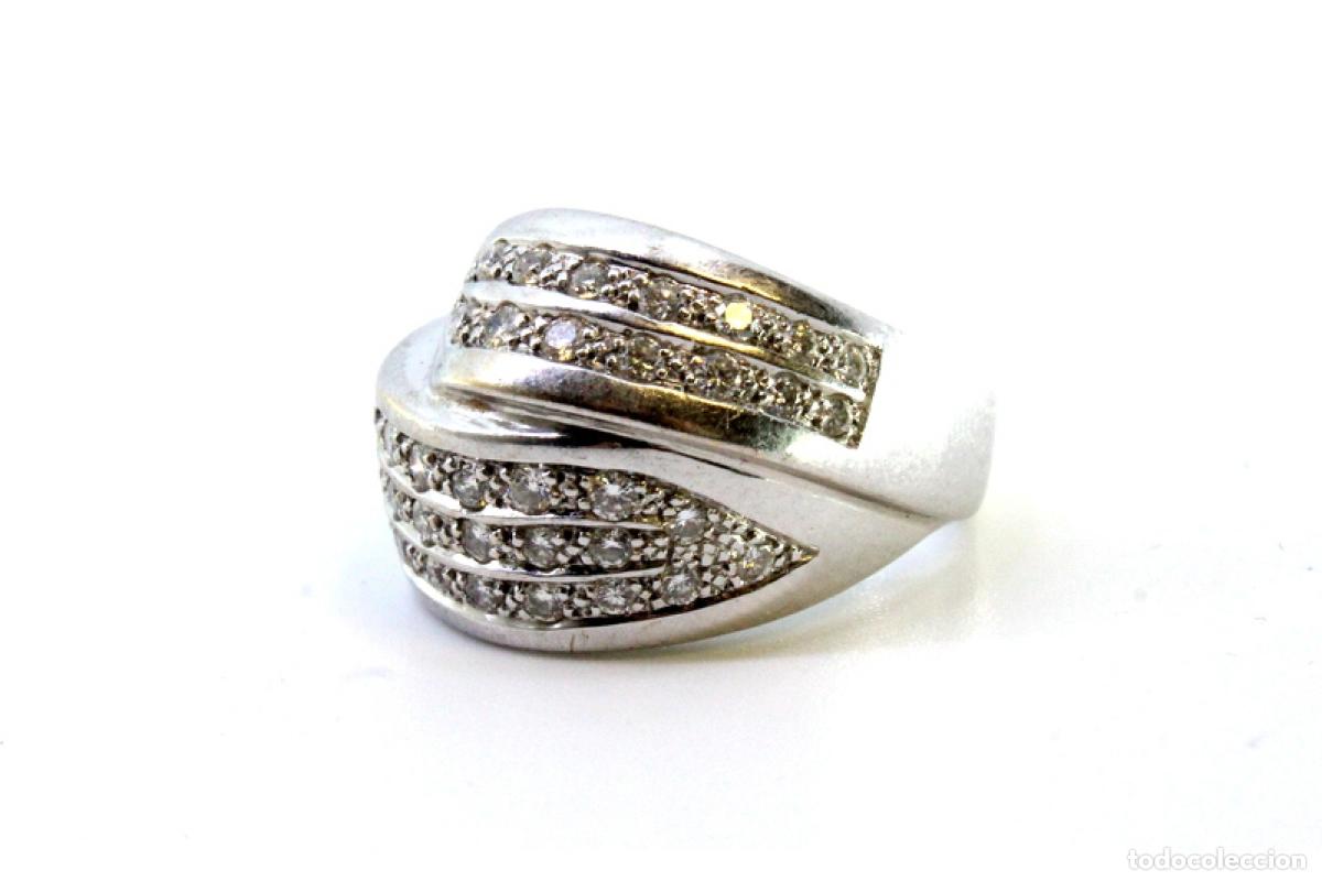 Joyeria: Anillo de oro blanco de 18 quilates con diamantes. - Foto 7