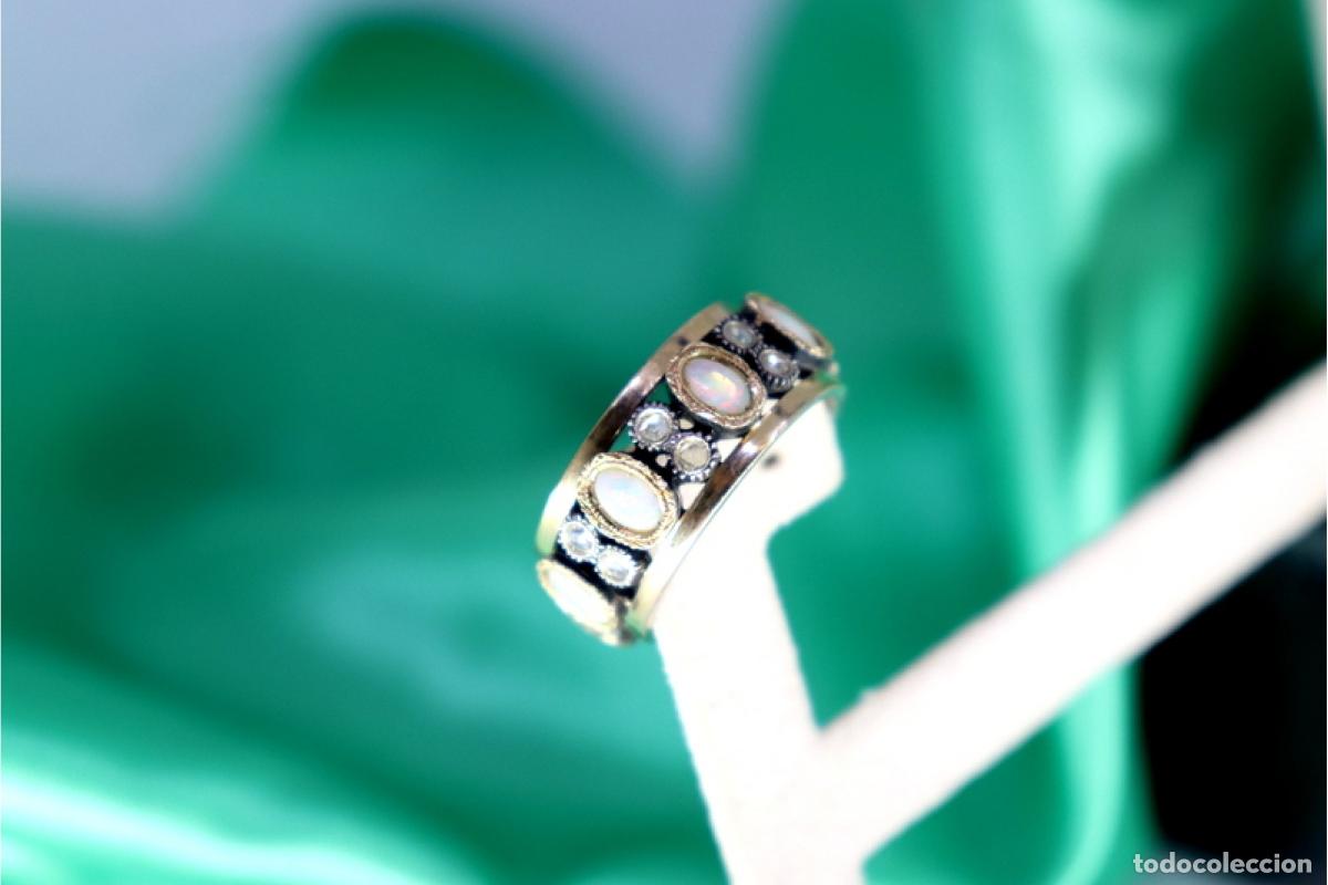 Joyeria: Anillo de oro y plata de 19,2K con diamantes y &oacute;palos. - Foto 2
