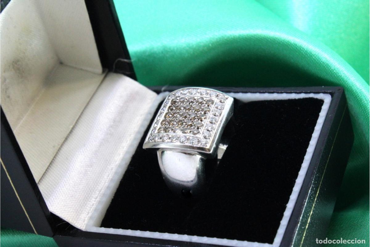 Joyeria: Anillo de oro blanco de 18 quilates con diamantes. - Foto 5