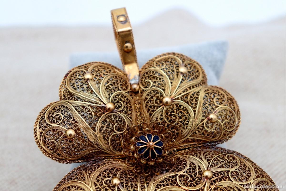 Joyeria: Colgante en forma de coraz&oacute;n en filigrana de oro de 19,2K. - Foto 2