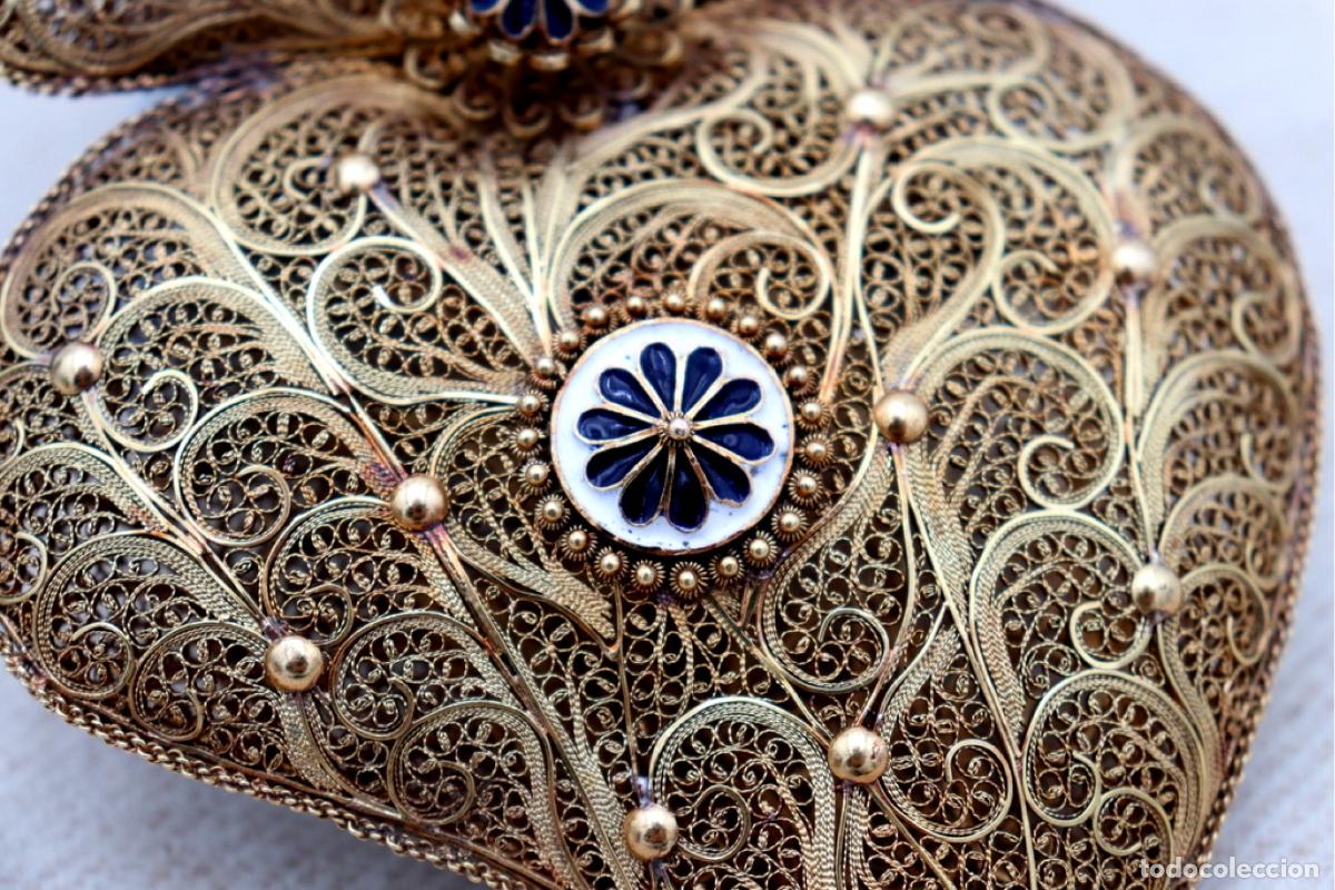 Joyeria: Colgante en forma de coraz&oacute;n en filigrana de oro de 19,2K. - Foto 5