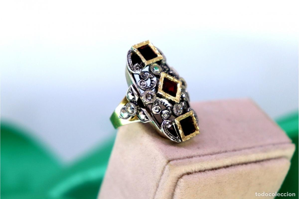 Joyeria: Anillo de oro y plata de 19,2K con granates. - Foto 2