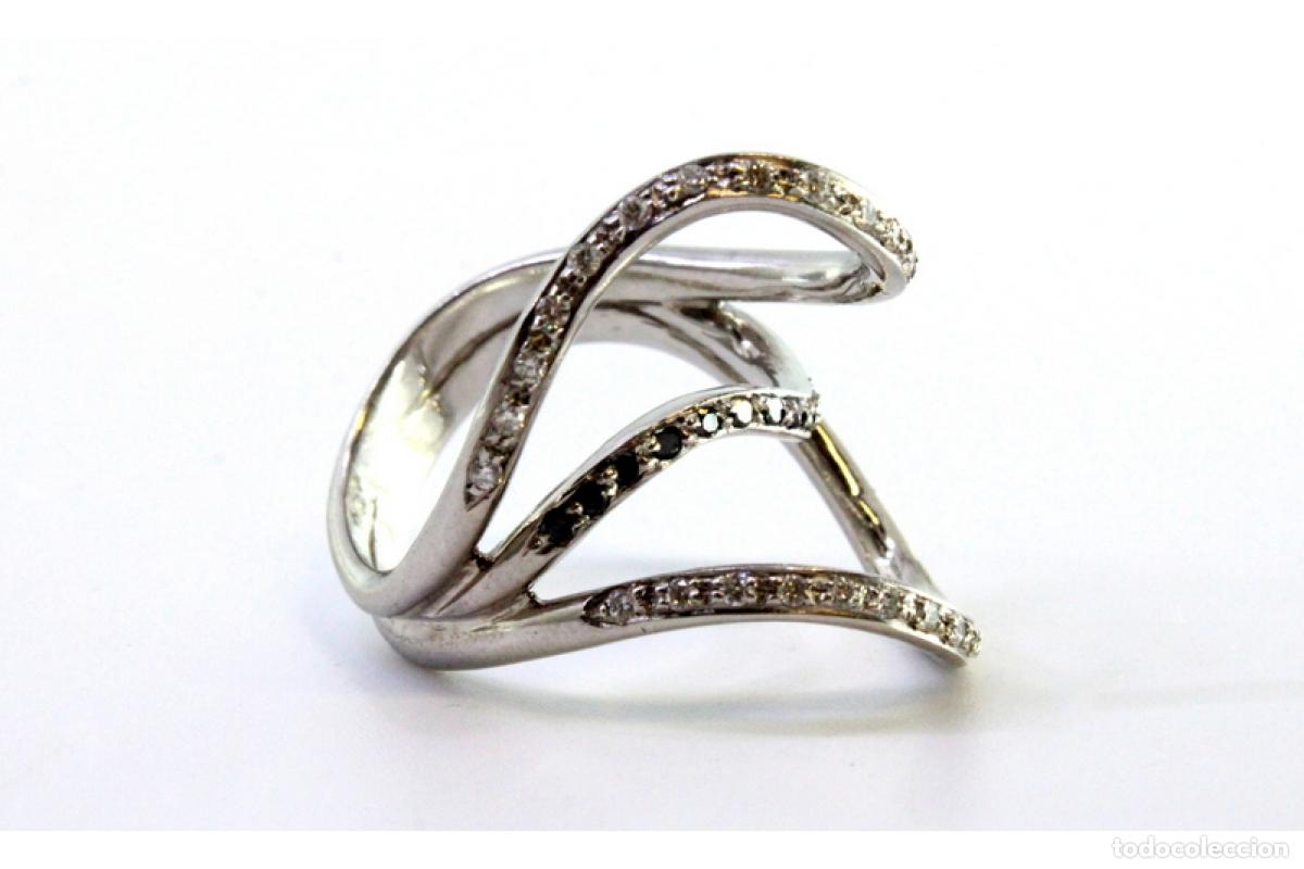 Joyeria: Anillo de oro blanco de 19,2K con diamantes. - Foto 2