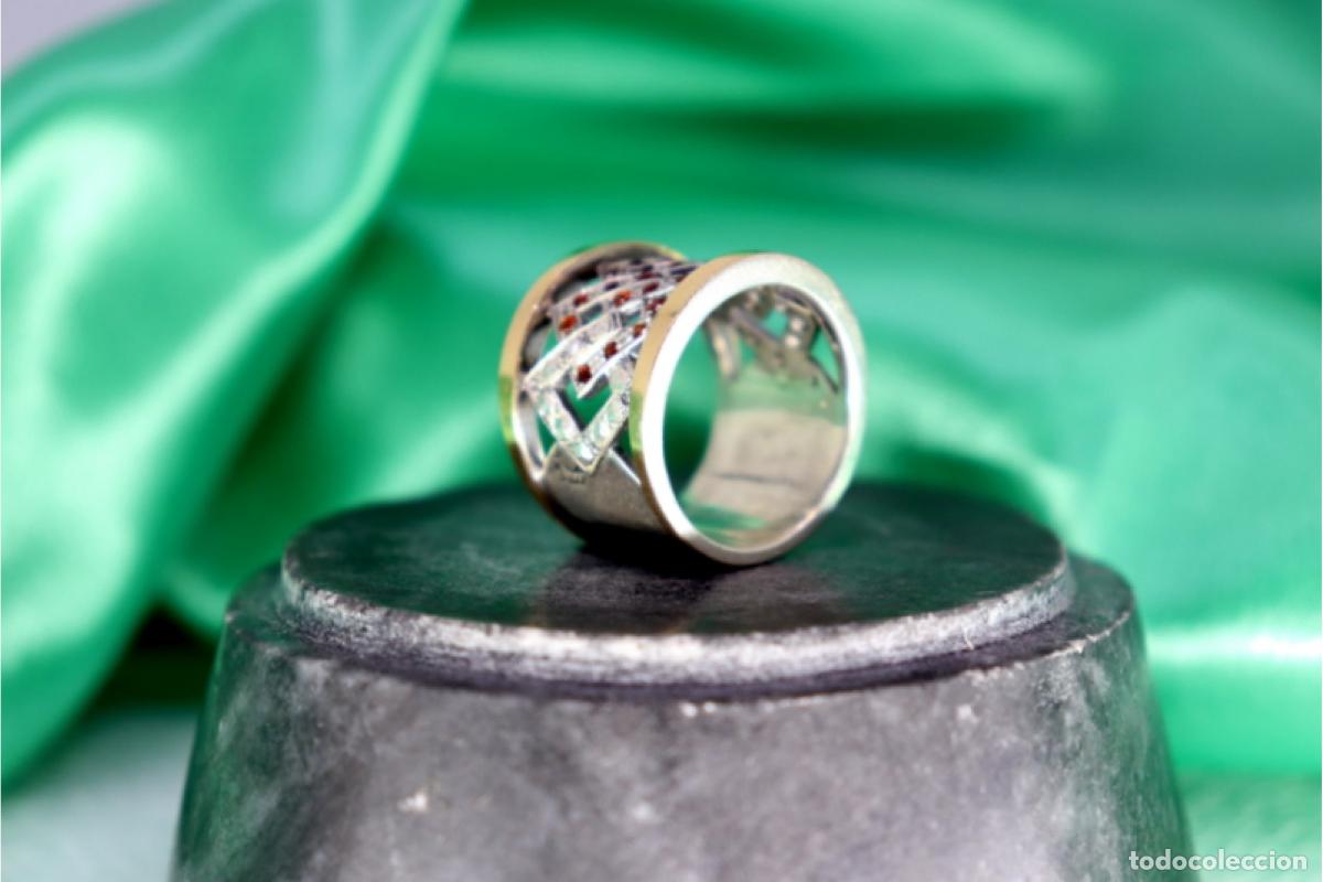 Joyeria: Anillo de oro y plata de 19,2K con granates. - Foto 4
