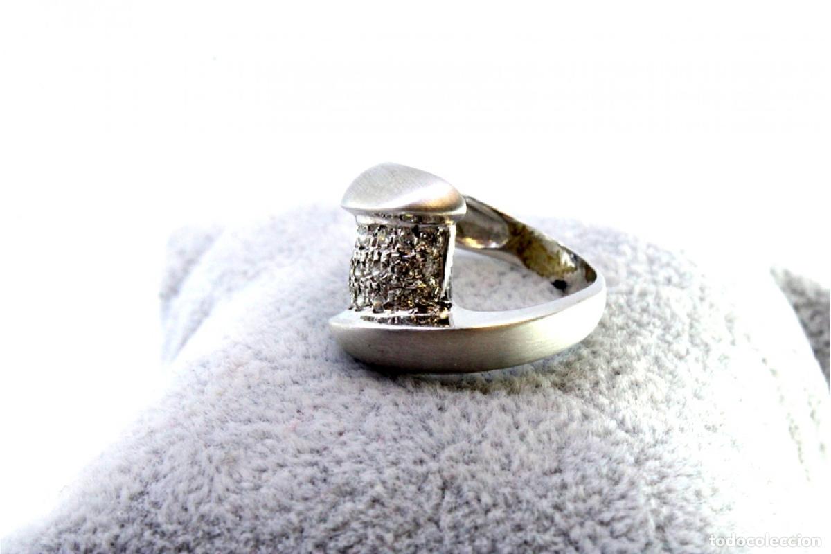 Joyeria: Anillo de oro blanco de 19,2K con diamantes. - Foto 8