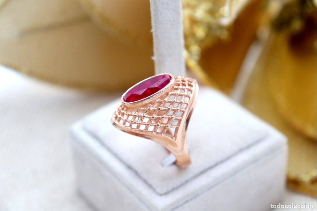 Joyeria: Anillo de oro con rub&iacute;. - Foto 2