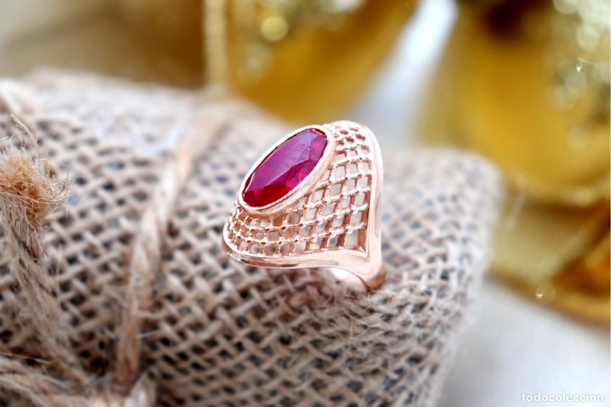 Joyeria: Anillo de oro con rub&iacute;. - Foto 5