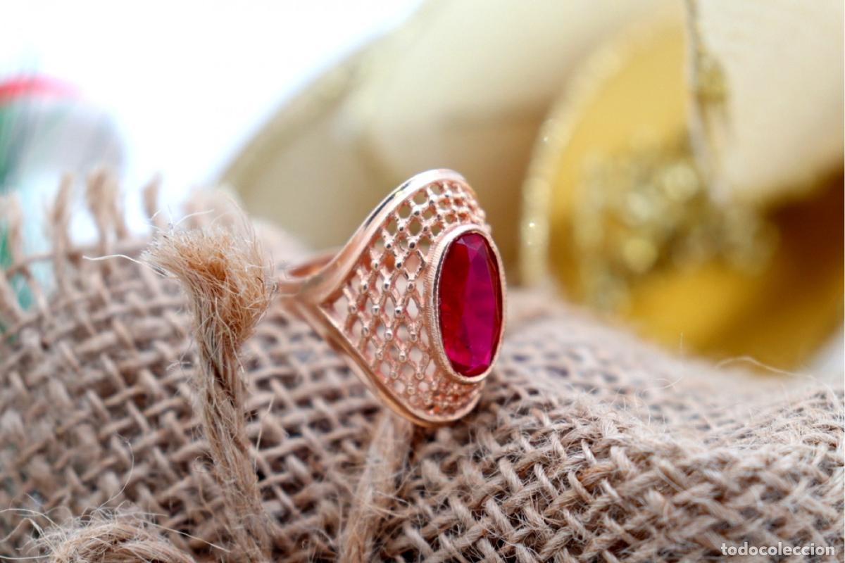 Joyeria: Anillo de oro con rub&iacute;. - Foto 6