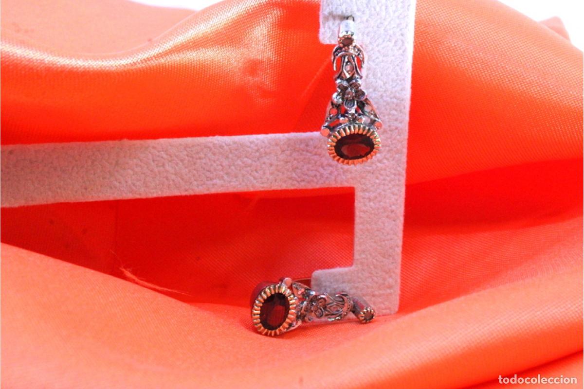 Joyeria: Pendientes en oro y plata de 19,2K con diamantes y granates. - Foto 2