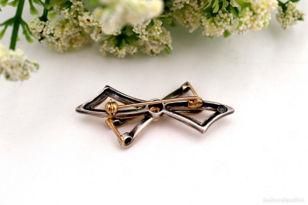 Joyeria: Broche en oro de 19,2K y plata con diamante. - Foto 3