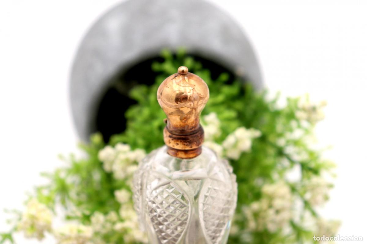 Joyeria: Frasco de perfume, fabricado en cristal y oro de 15K. - Foto 5