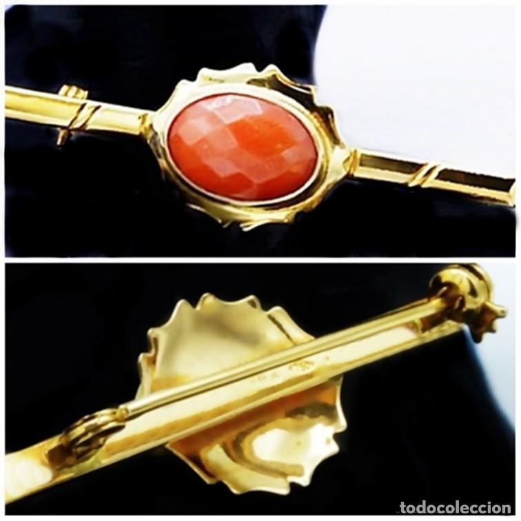 Joyeria: PESO 5.8 GR: BROCHE VINTAGE DE OR0 LEY 750 CON PRECIOSO CORAL ROJO NATURAL TALLA OVAL CABUJ&Oacute;N 18 KTS
