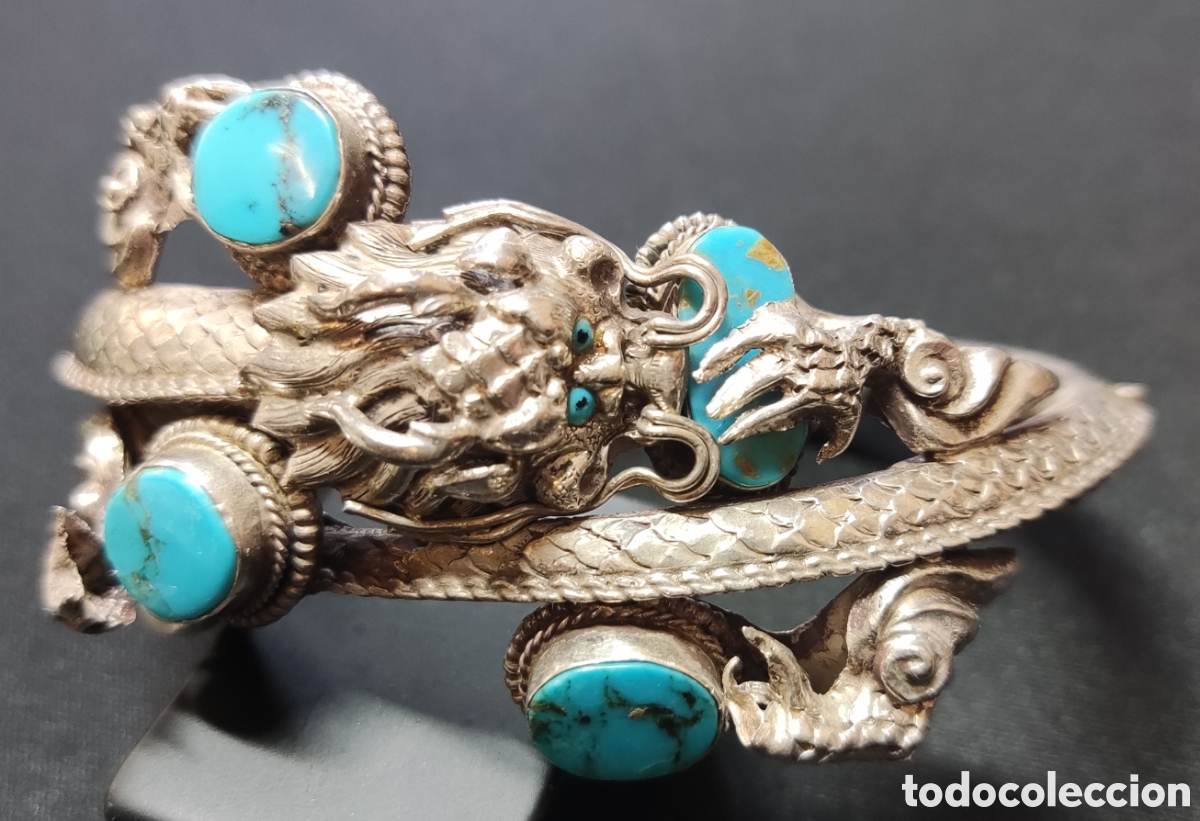 Joyeria: Brazalete / Pulsera de plata y turquesas. China. Drag&oacute;n. - Foto 4