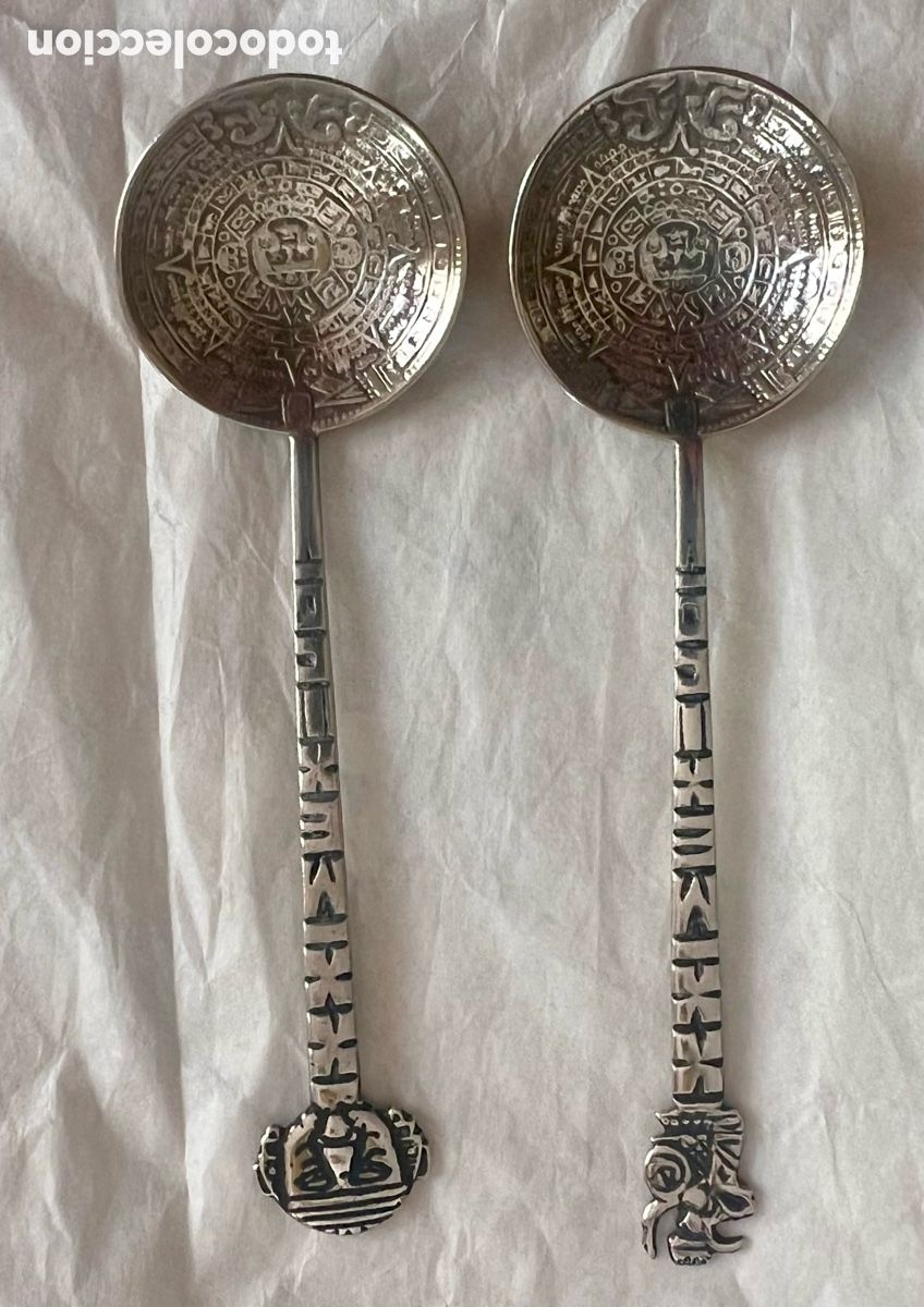 Gioielleria: Pareja cucharitas mexicanas, plata de ley, calendario azteca.