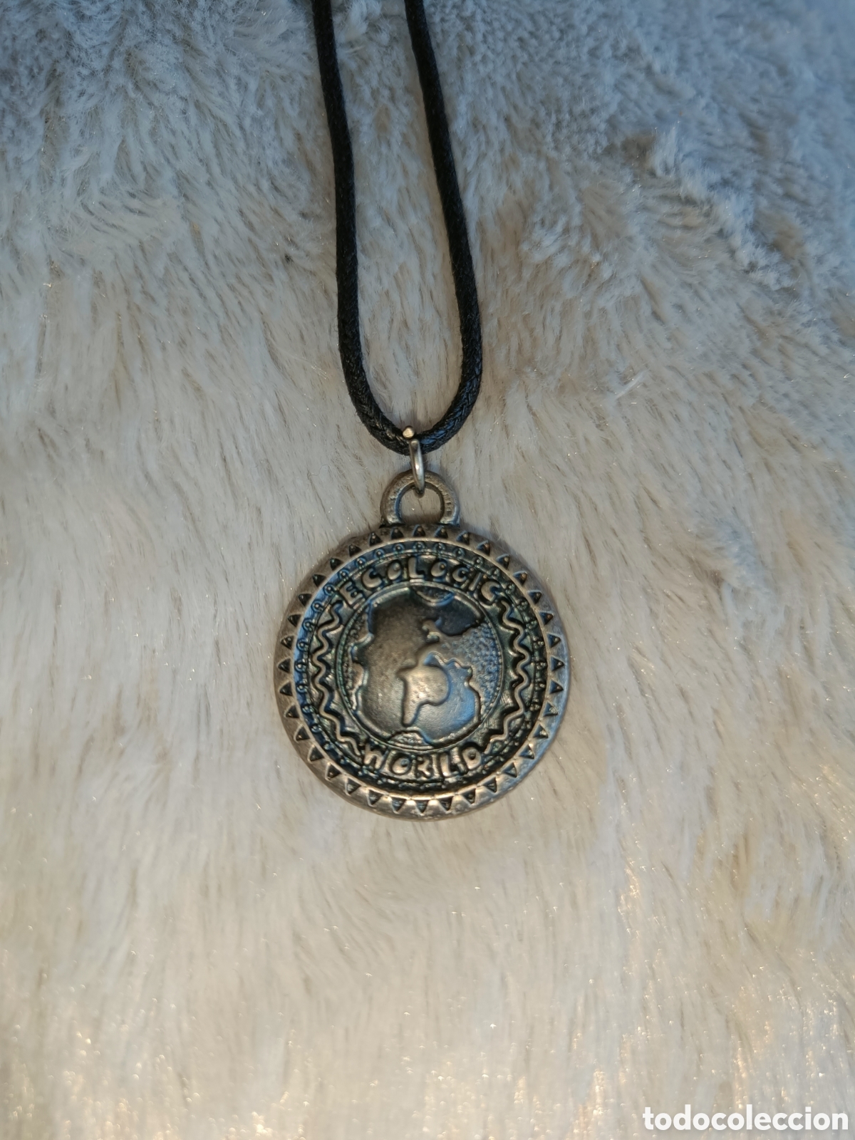 Joyeria: Collar colgante World Ecol&oacute;gic - Foto 1
