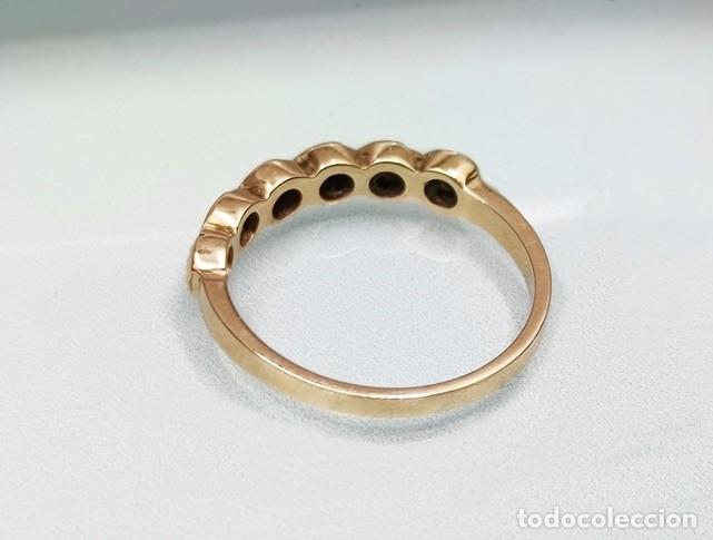 Joyeria: ANILLO 1/2 ALIANZA ORO 1&ordf;LEY 18 QUILATES Y 6 ZAFIROS AZULES NATURALES DE 0,48 CTS. PES0: 2,60 GRAMOS