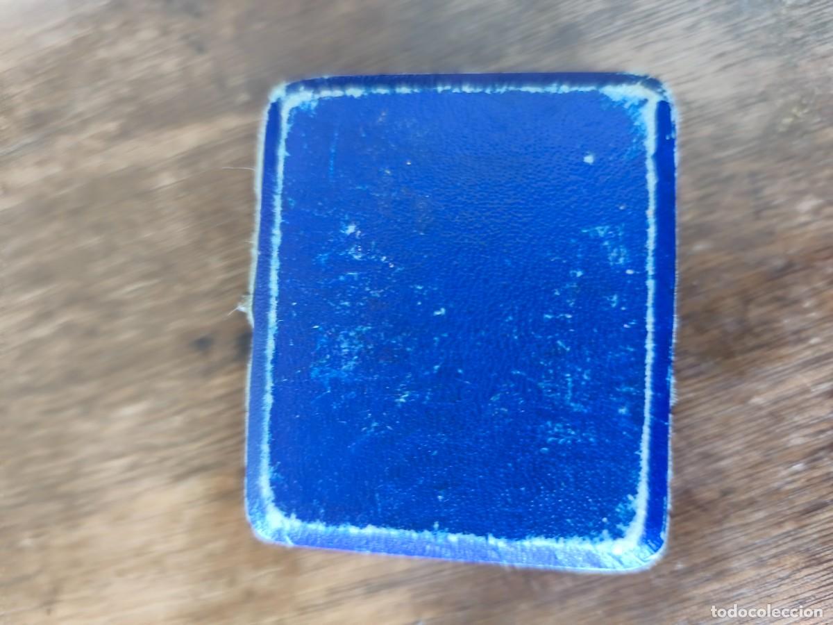 Joyeria: Caja antigua de joyer&iacute;a y pendientes. - Foto 4