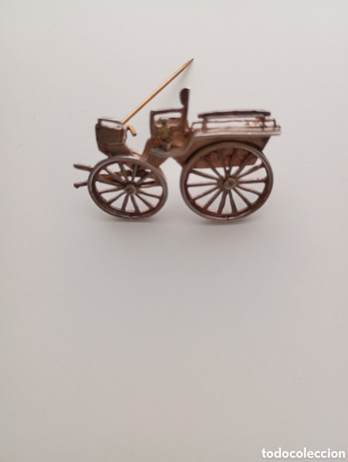 Joyeria: Broche de plata.(Representa un autom&oacute;vil cl&aacute;sico) - Foto 3