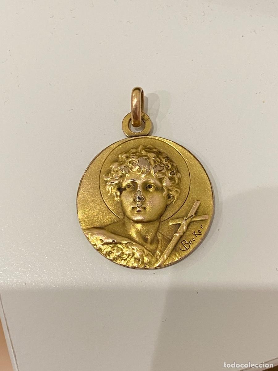 Joyeria: Medalla religiosa vintage Becker chapada en oro (FIX) - Foto 1