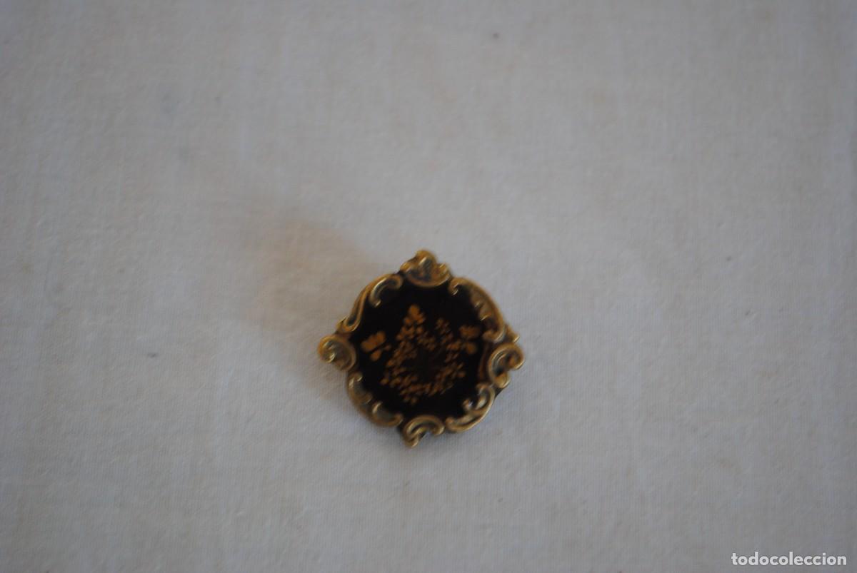 Joyeria: BROCHE ANTIGUO CON UNAS FLORES - Foto 1