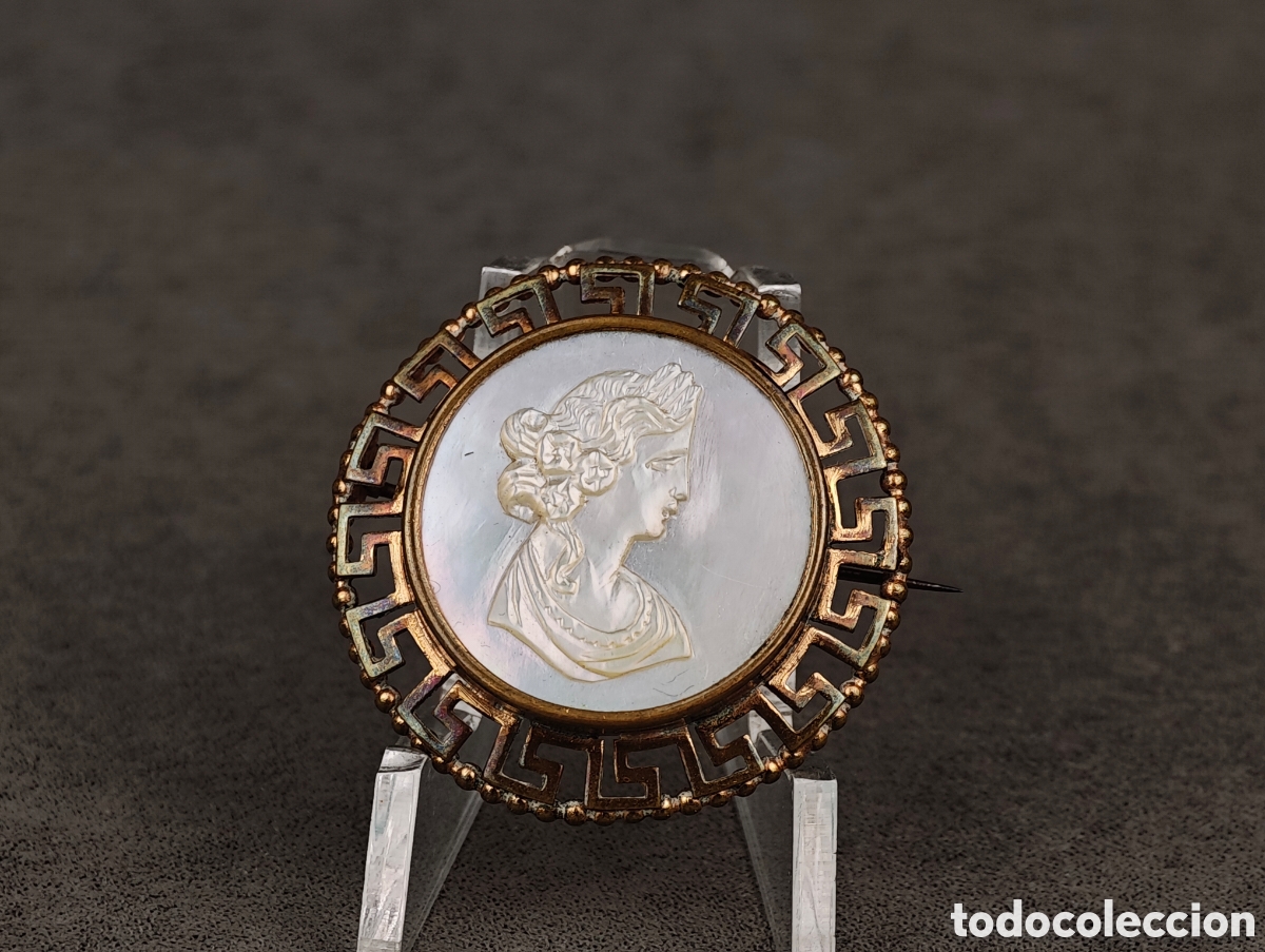 Joyeria: Antiguo Broche Camafeo de N&aacute;car - Foto 1